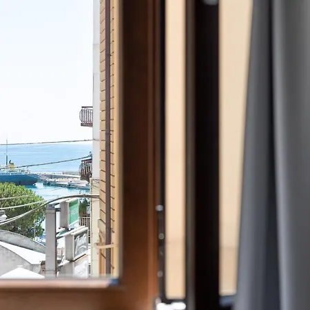 Torre Mola Bed & Breakfast